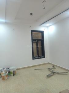 Bedroom Image of 1350 Sq.ft 3 BHK Builder Floor for rent in Mansarover Garden New Delhi for Rs. 50000