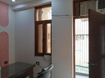 Bedroom Image of 1000 Sq.ft 2 BHK Apartment / Flat for sale in Avenue 1, Sector 73 Noida for Rs. 3580000