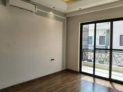 Bedroom Image of 2000 Sq.ft 3 BHK Builder Floor for sale in Palam Vihar Gurgaon for Rs. 30000000