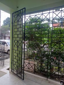 Balcony Image of 850 Sq.ft 2 BHK Builder Floor for rent in Salt Lake City Kolkata for Rs. 24000