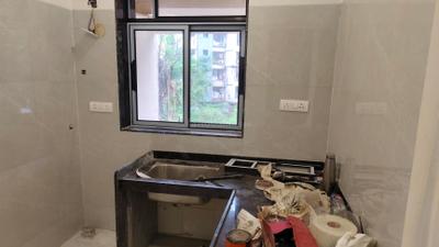 Kitchen Image of 675 Sq.ft 1.5 BHK Apartment / Flat for sale in Dahisar West Mumbai for Rs. 11000000