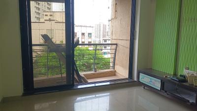 Living Room Image of 698 Sq.ft 1 BHK Apartment / Flat for sale in Raheja Residency, Malad East Mumbai for Rs. 15700000