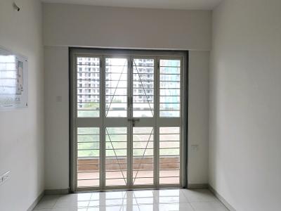 Living Room Image of 1060 Sq.ft 2 BHK Apartment / Flat for sale in Mahalaxmi Zen Estate, Kharadi Pune for Rs. 11000000