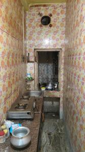 Kitchen Image of 701 Sq.ft 2 BHK Apartment / Flat for rent in Baranagar Kolkata for Rs. 9000