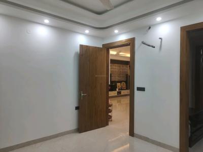 Bedroom Image of 2200 Sq.ft 3 BHK Builder Floor for sale in BPTP Pride Floors, Sector 77 Faridabad for Rs. 25500000