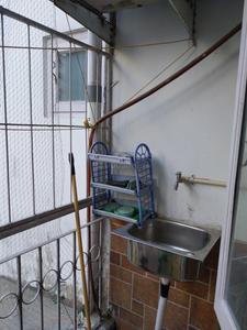 Balcony Image of 600 Sq.ft 1 RK Independent House for rent in Chittaranjan Park New Delhi for Rs. 25000