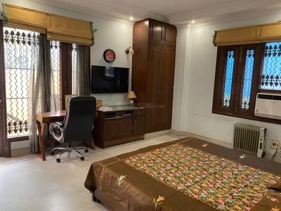Bedroom Image of 1000 Sq.ft 1 RK Builder Floor for rent in Panchsheel Park New Delhi for Rs. 60000