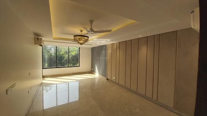 Sector 25, DLF Phase 2 Main Image 1