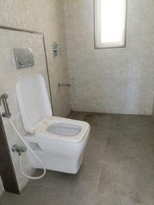 Common Bathroom Image of 2150 Sq.ft 3 BHK Apartment / Flat for sale in Arham Satyam Valencia, Kharghar Navi Mumbai for Rs. 39800000