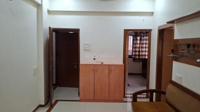 Living Room Image of 800 Sq.ft 2 BHK Apartment / Flat for rent in Juhu Mumbai for Rs. 85000