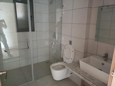 Bathroom Image of 3300 Sq.ft 4 BHK Apartment / Flat for rent in Cardinal One, Yeswanthpur Bengaluru for Rs. 140000