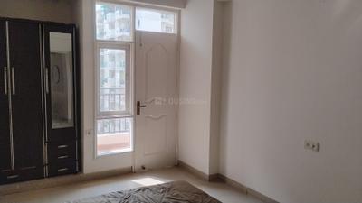 Bedroom Image of 1685 Sq.ft 3 BHK Apartment / Flat for rent in Exotica Eastern Court, Crossings Republik Ghaziabad for Rs. 22000