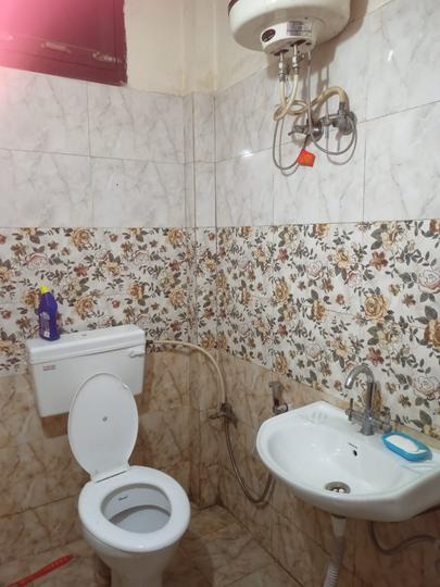 Block H, Delta II Greater Noida Bathroom 1