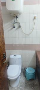 Image of 1400 Sq.ft 2 BHK Apartment / Flat for rent in Sri Niketan Apartments, Sector 7 Dwarka, New Delhi for Rs. 45000