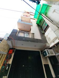 Image of 360 Sq.ft 1 RK Builder Floor for rent in Nawada, New Delhi for Rs. 12000
