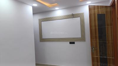 Bedroom Image of 900 Sq.ft 3 BHK Builder Floor for rent in Govindpuri New Delhi for Rs. 20000