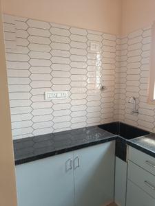 Kitchen Image of 700 Sq.ft 1 BHK Independent House for rent in Varanasi Bengaluru for Rs. 12000