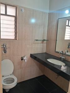 Bathroom Image of 1700 Sq.ft 3 BHK Apartment / Flat for rent in Raviraj Fortaleza Apartment, Kalyani Nagar Pune for Rs. 60000