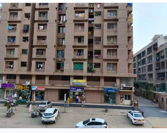 Aryaman Gracia Main Image 1