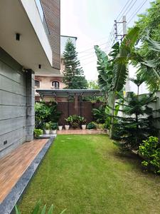 Lobby Image of 2500 Sq.ft 2 BHK Independent House for rent in Sector 27 Gurgaon for Rs. 120000