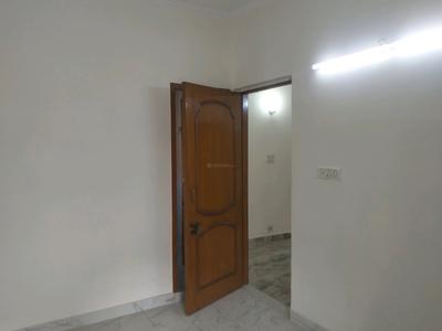 Bedroom Image of 950 Sq.ft 2 BHK Apartment / Flat for sale in Antariksha Apartments, Vikaspuri New Delhi for Rs. 12500000