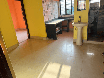 Living Room Image of 672 Sq.ft 2 BHK Apartment / Flat for sale in Airport Gate No 2 Kolkata for Rs. 2350000