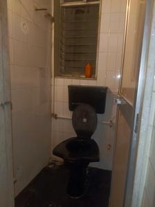 Common Bathroom One Image of 500 Sq.ft 1.5 BHK Apartment / Flat for sale in Assumption View, Kandivali West Mumbai for Rs. 10000000