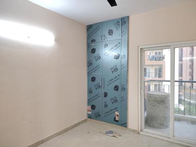 Bedroom Image of 945 Sq.ft 3 BHK Apartment / Flat for rent in Amrapali Dream Valley 2, Noida Extension Greater Noida for Rs. 18500