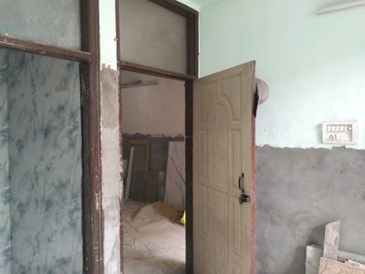 Bedroom Image of 880 Sq.ft 2 BHK Apartment / Flat for sale in Shalimar Garden Ghaziabad for Rs. 5970000