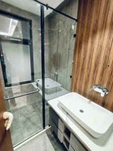 Bathroom Image of 1935 Sq.ft 3 BHK Builder Floor for sale in Sushant Lok 1 Floors, Sector 43 Gurgaon for Rs. 30000000