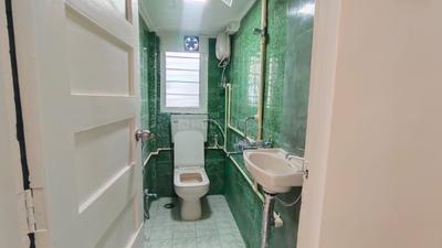 Image of 750 Sq.ft 1 BHK Apartment / Flat for sale in Rose Kunj Apartment, Bandra West, Mumbai for Rs. 22500000