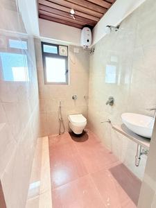 Bathroom Image of 832 Sq.ft 3 BHK Apartment / Flat for sale in Ascend Tower, Malad West Mumbai for Rs. 21300000