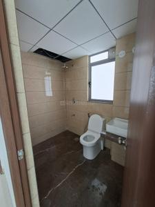 Bathroom Image of 1350 Sq.ft 3 BHK Apartment / Flat for sale in Kalpataru Immensa, Thane West Thane for Rs. 23000000