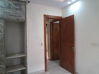 Bedroom Image of 2250 Sq.ft 4 BHK Apartment / Flat for sale in DM Infra, Sector 104 Noida for Rs. 8750000