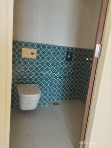 Bathroom Image of 500 Sq.ft 1 BHK Apartment / Flat for rent in Lodha Crown Kolshet, Kolshet Thane for Rs. 20200