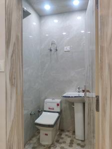 Common Bathroom Image of 900 Sq.ft 2 BHK Builder Floor for sale in Indirapuram Ghaziabad for Rs. 6000000