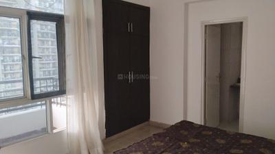 Bedroom Image of 1319 Sq.ft 3 BHK Apartment / Flat for rent in Supertech Livingston, Crossings Republik Ghaziabad for Rs. 20000
