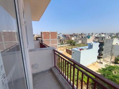Balcony Image of 1000 Sq.ft 2 BHK Apartment / Flat for rent in Palam Vihar Extension Gurgaon for Rs. 18000