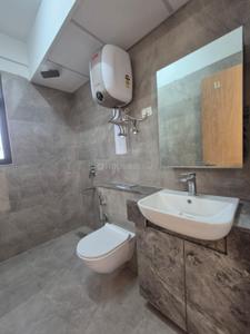 Bathroom Image of 2000 Sq.ft 3 BHK Apartment / Flat for sale in Heritage One, Sector 62 Gurgaon for Rs. 41000000