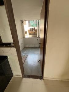 Kitchen Image of 1550 Sq.ft 3 BHK Apartment / Flat for rent in Shivam Residency, Sola Ahmedabad for Rs. 30000