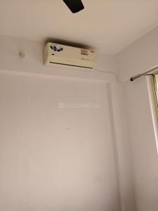 Bedroom Image of 1055 Sq.ft 2 BHK Apartment / Flat for rent in Vardhaman Heights Phase2, Rahatani Pune for Rs. 29000
