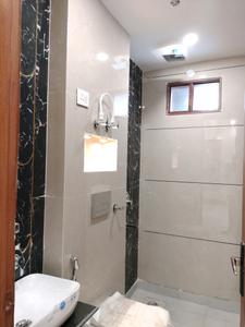 Common Bathroom Image of 700 Sq.ft 2 BHK Builder Floor for sale in Chandra Park New Delhi for Rs. 5500000