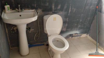Bathroom Image of 580 Sq.ft 1 BHK Apartment / Flat for sale in Habitech Panchtatva Phase 1, Noida Extension Greater Noida for Rs. 4700000