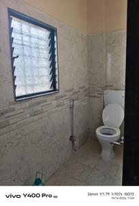 Bathroom Image of 780 Sq.ft 1 BHK Independent House for rent in Kharadi Pune for Rs. 18000