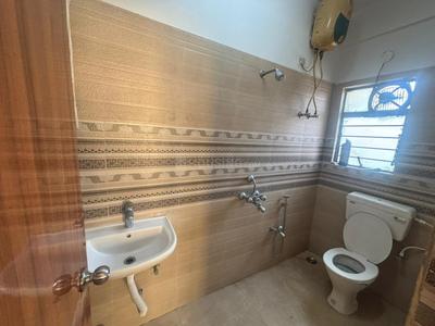 Bathroom Image of 1109 Sq.ft 3 BHK Apartment / Flat for sale in Merlin Trinoyoni, Sarsuna Kolkata for Rs. 3600000