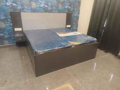 Bedroom Image of 500 Sq.ft 1 RK Apartment / Flat for rent in Sector 17 Gurgaon for Rs. 24500