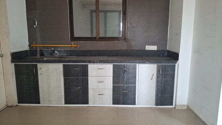 Savvy Swaraaj Sports Living Main Image 1