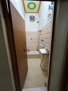 Bathroom Image of 3600 Sq.ft 10 BHK Independent House for sale in Bakalpur Mathura for Rs. 42000000