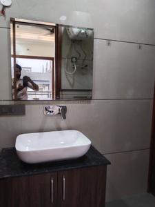 Bathroom Image of 1500 Sq.ft 3 BHK Builder Floor for rent in South City Floors 1, Sector 41 Gurgaon for Rs. 65000
