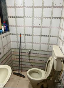 Bathroom Image of 1100 Sq.ft 2 BHK Apartment / Flat for sale in V R Srishti Keshav Kunj, Sanpada Navi Mumbai for Rs. 21000000